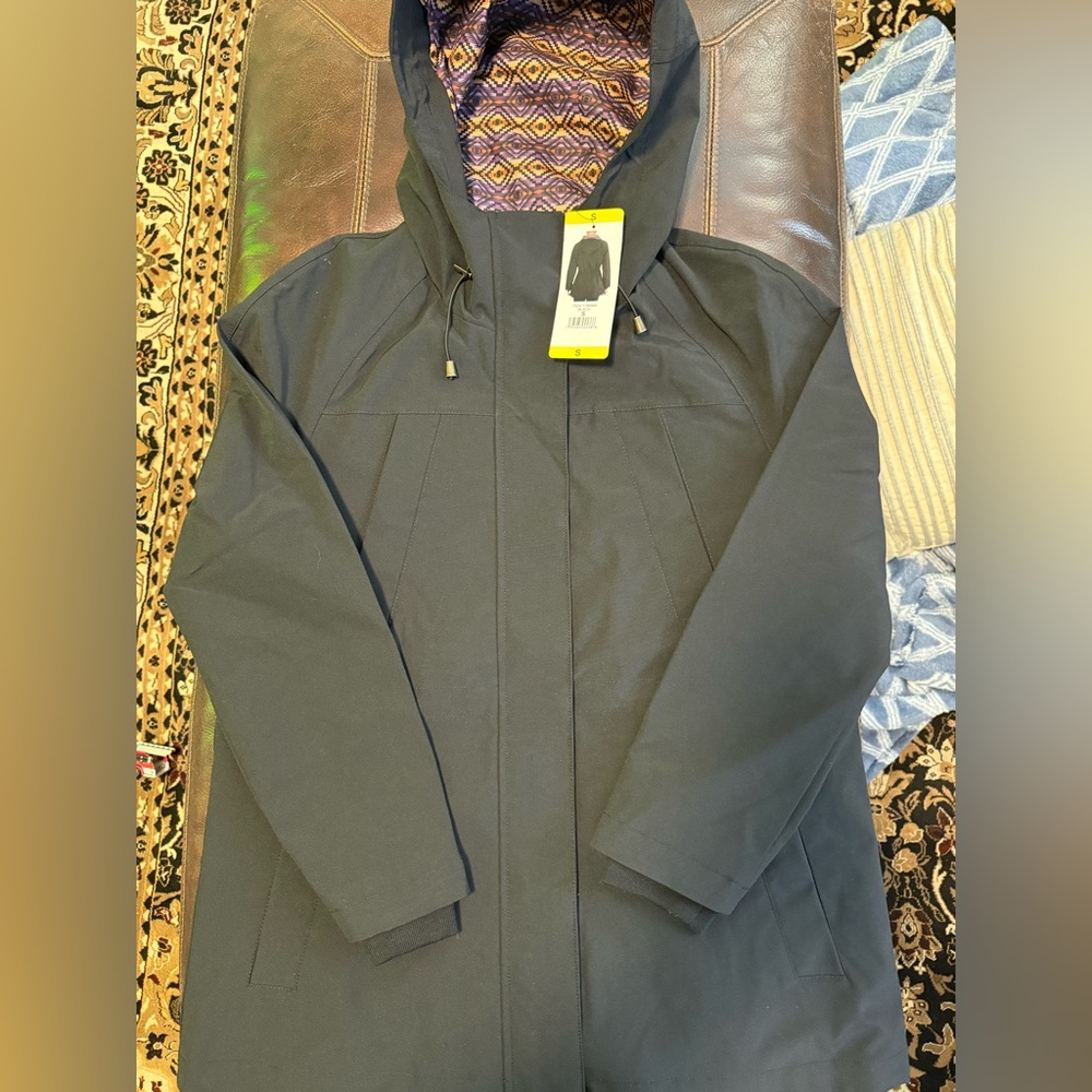 Pendleton rain jacket - Picture 5 of 10